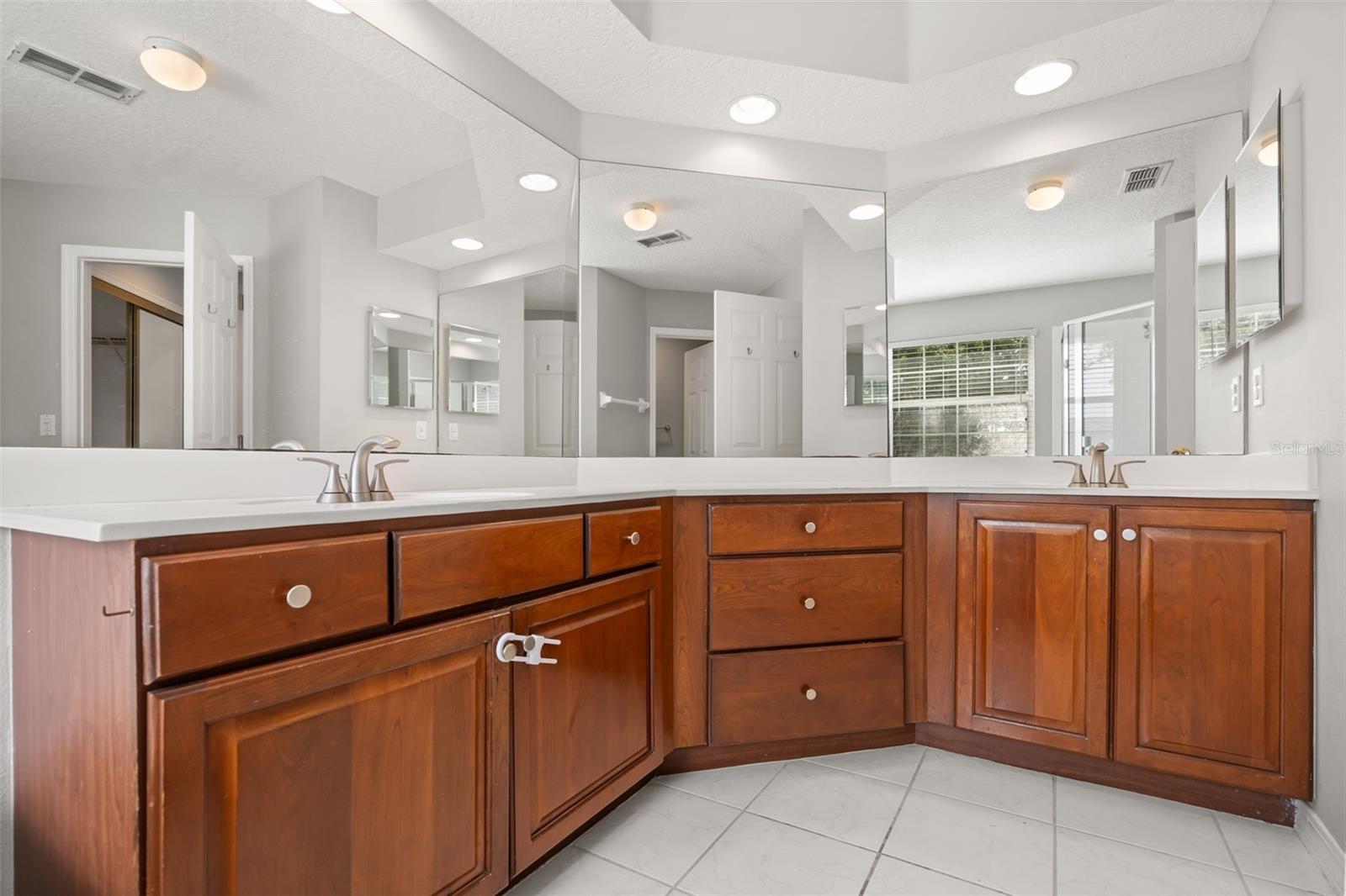 GATLIN GARDENS - Residential