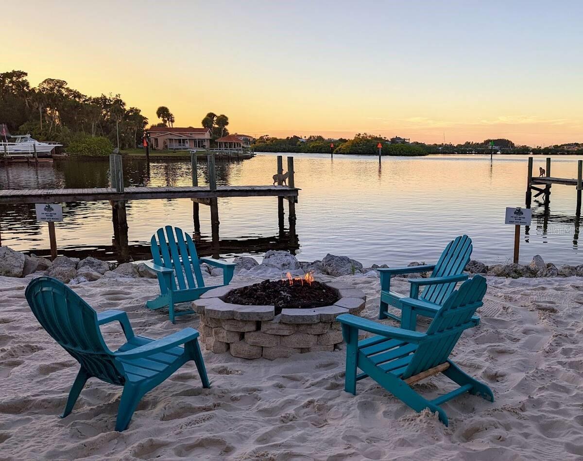 VISTA DEL MAR - Residential