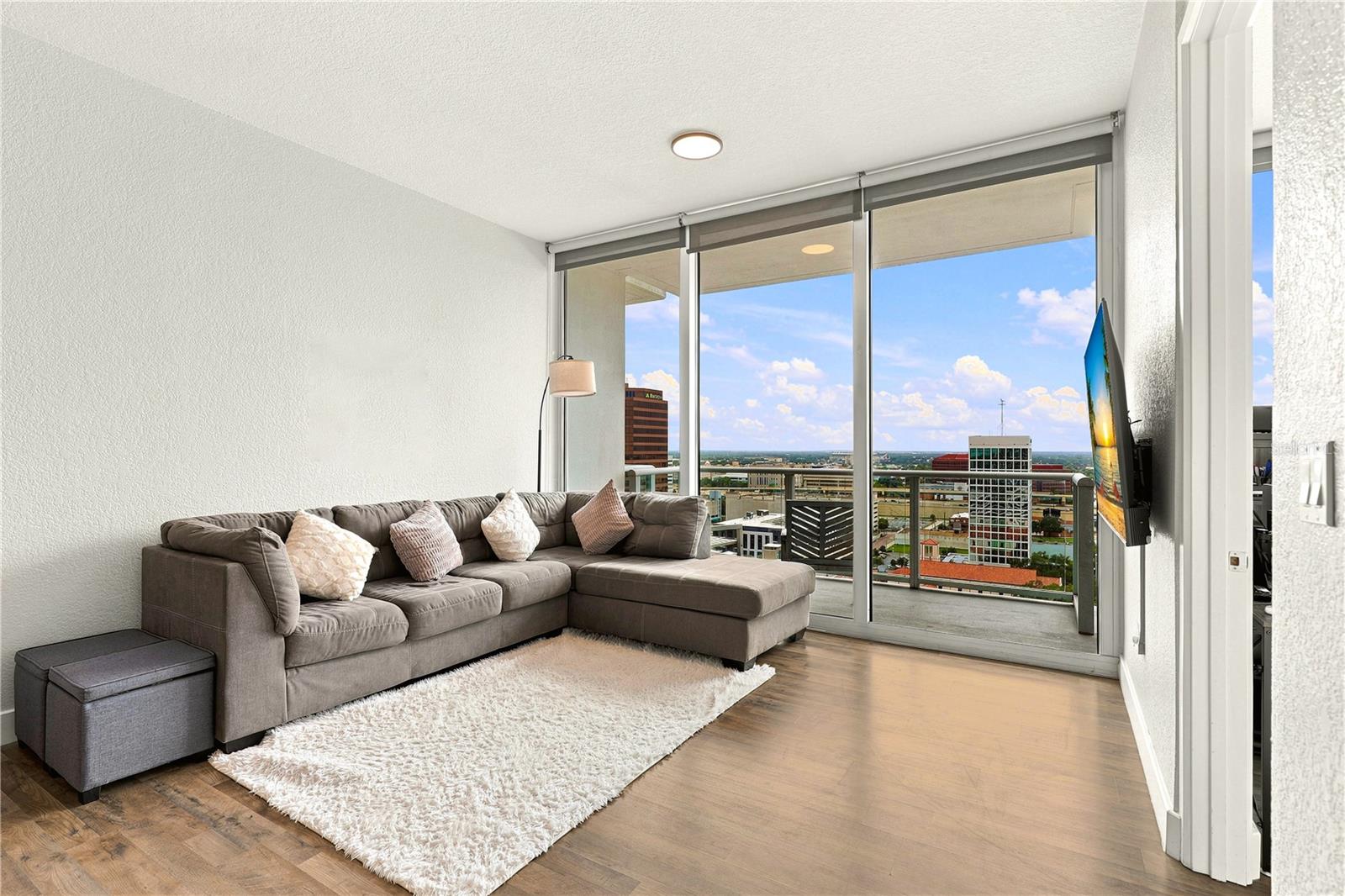 VUE/LK EOLA - Residential