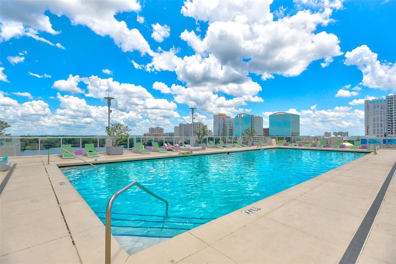 VUE/LK EOLA - Residential
