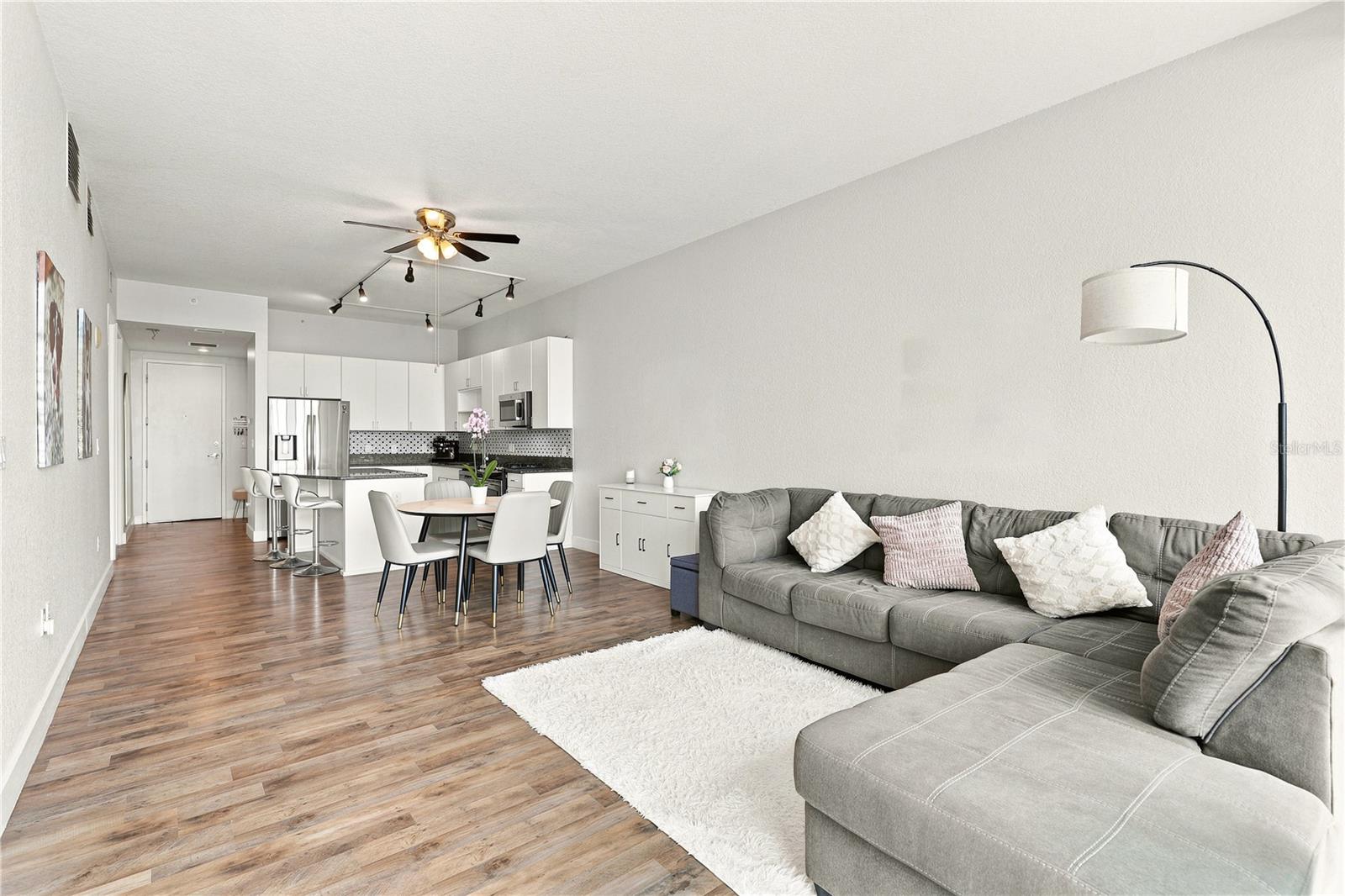 VUE/LK EOLA - Residential