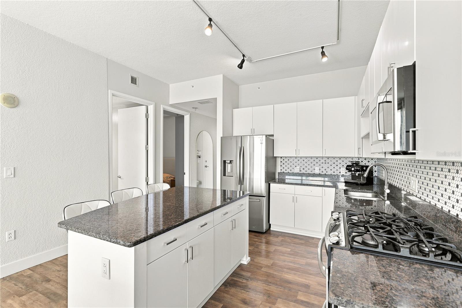 VUE/LK EOLA - Residential