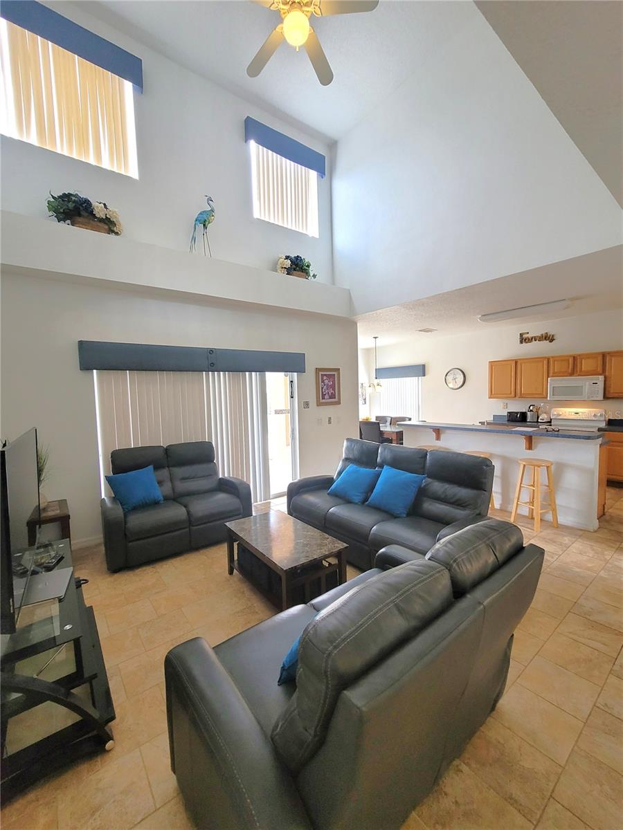 HIGHGATE PARK PH 01 - Residential Lease