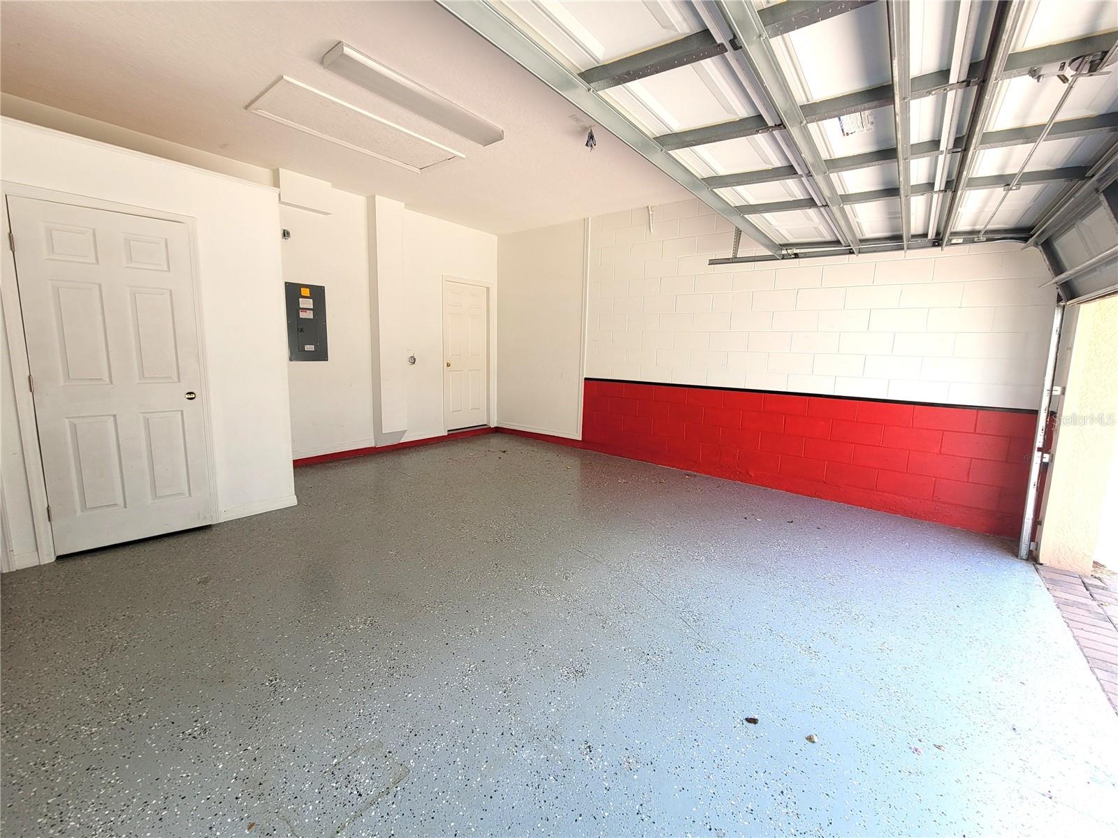 HIGHGATE PARK PH 01 - Residential Lease