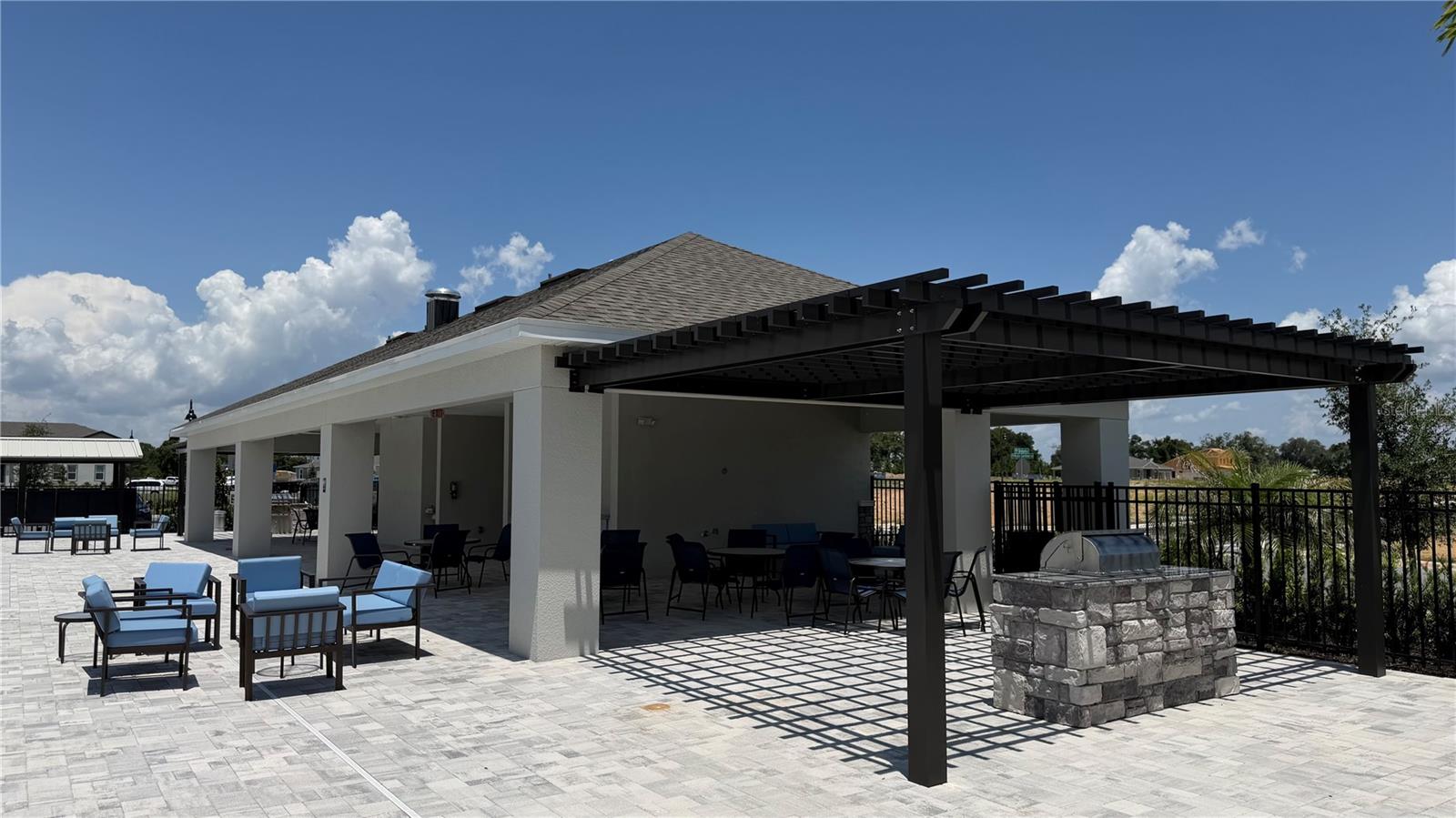 EDEN CREST TOWNHOMES - Residential Lease