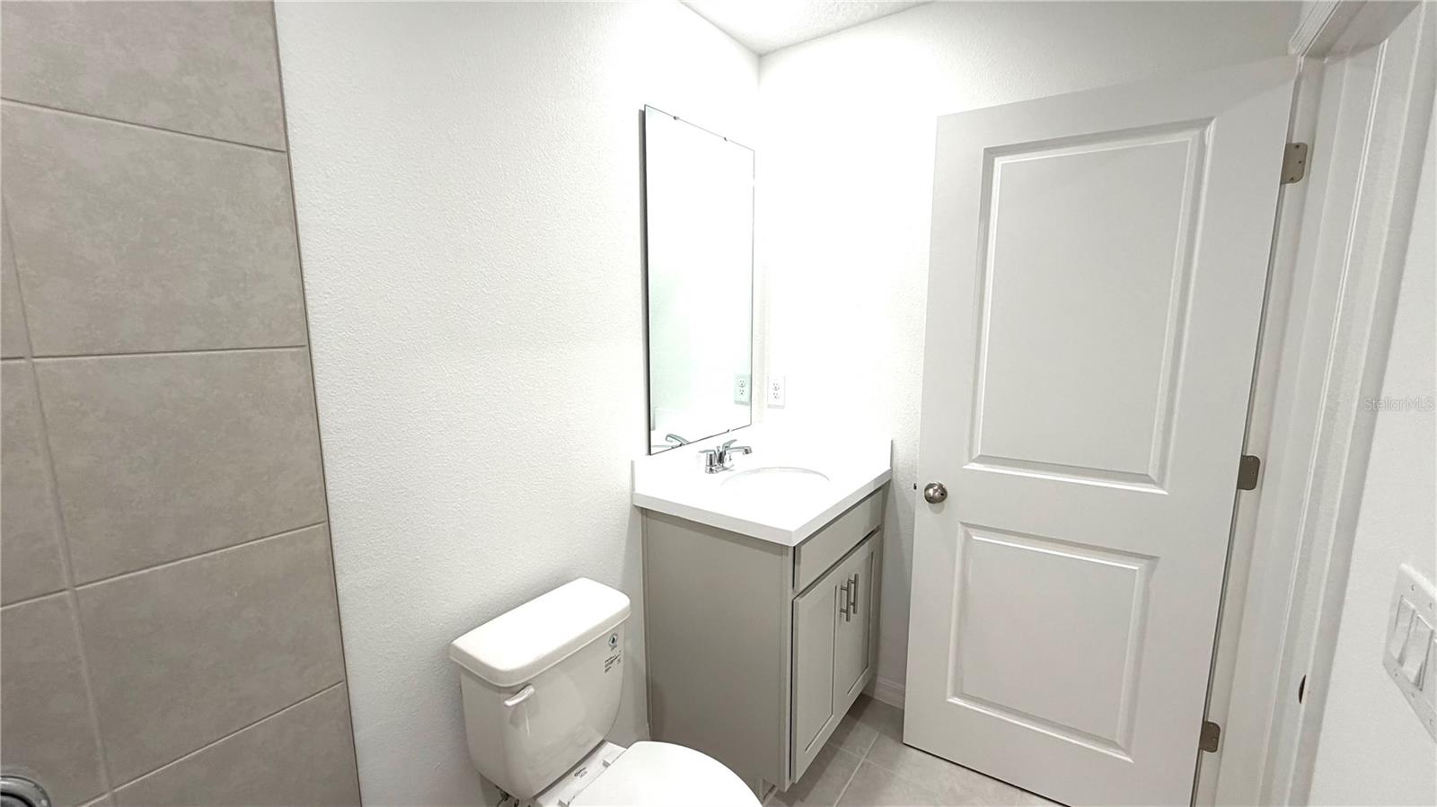 EDEN CREST TOWNHOMES - Residential Lease