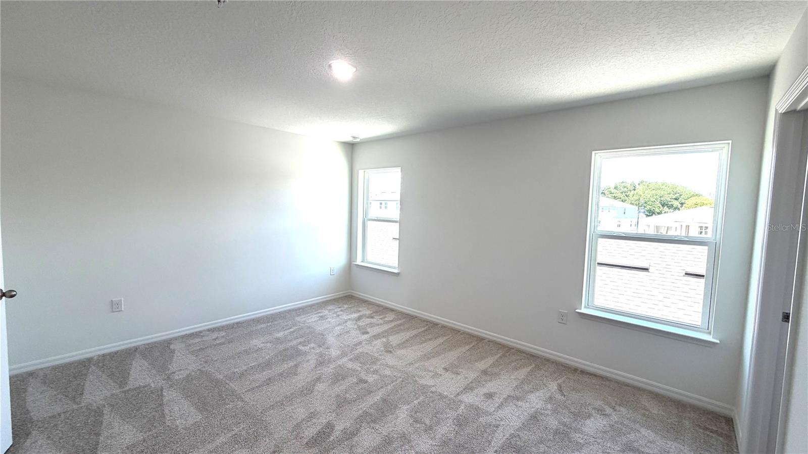 EDEN CREST TOWNHOMES - Residential Lease