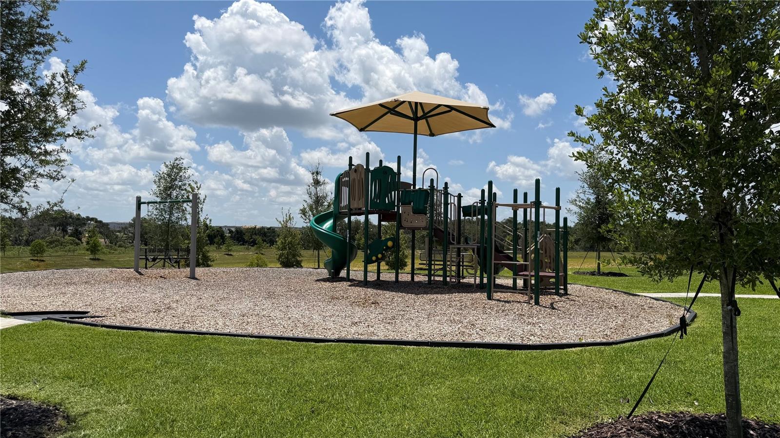 EDEN CREST TOWNHOMES - Residential Lease