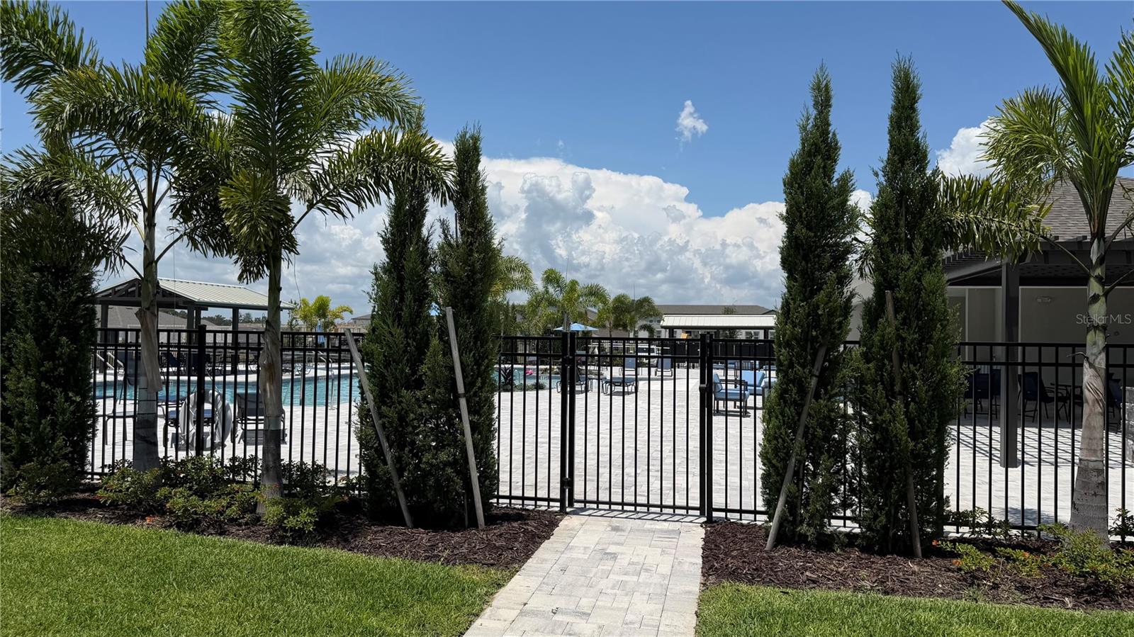 EDEN CREST TOWNHOMES - Residential Lease