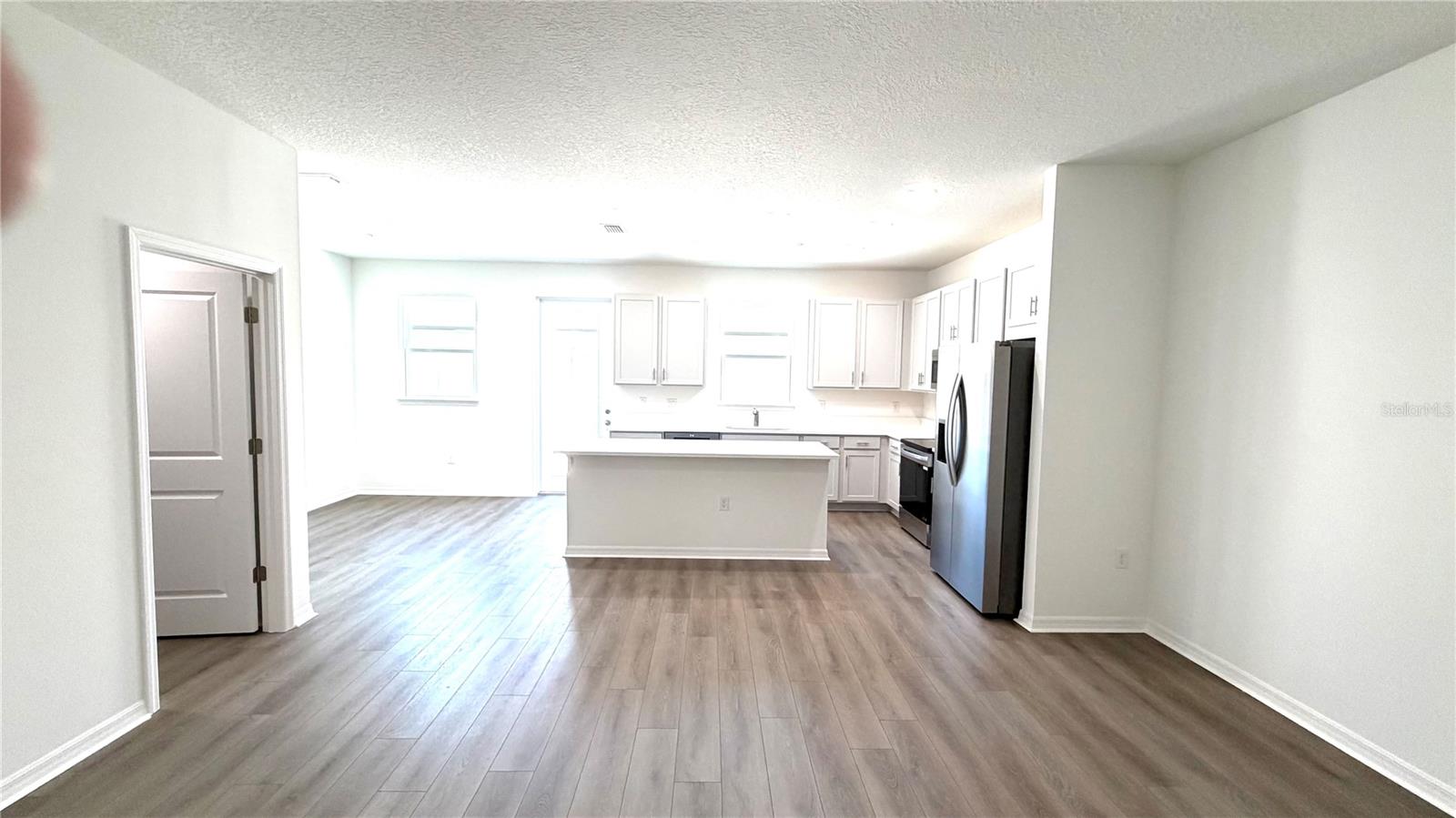 EDEN CREST TOWNHOMES - Residential Lease