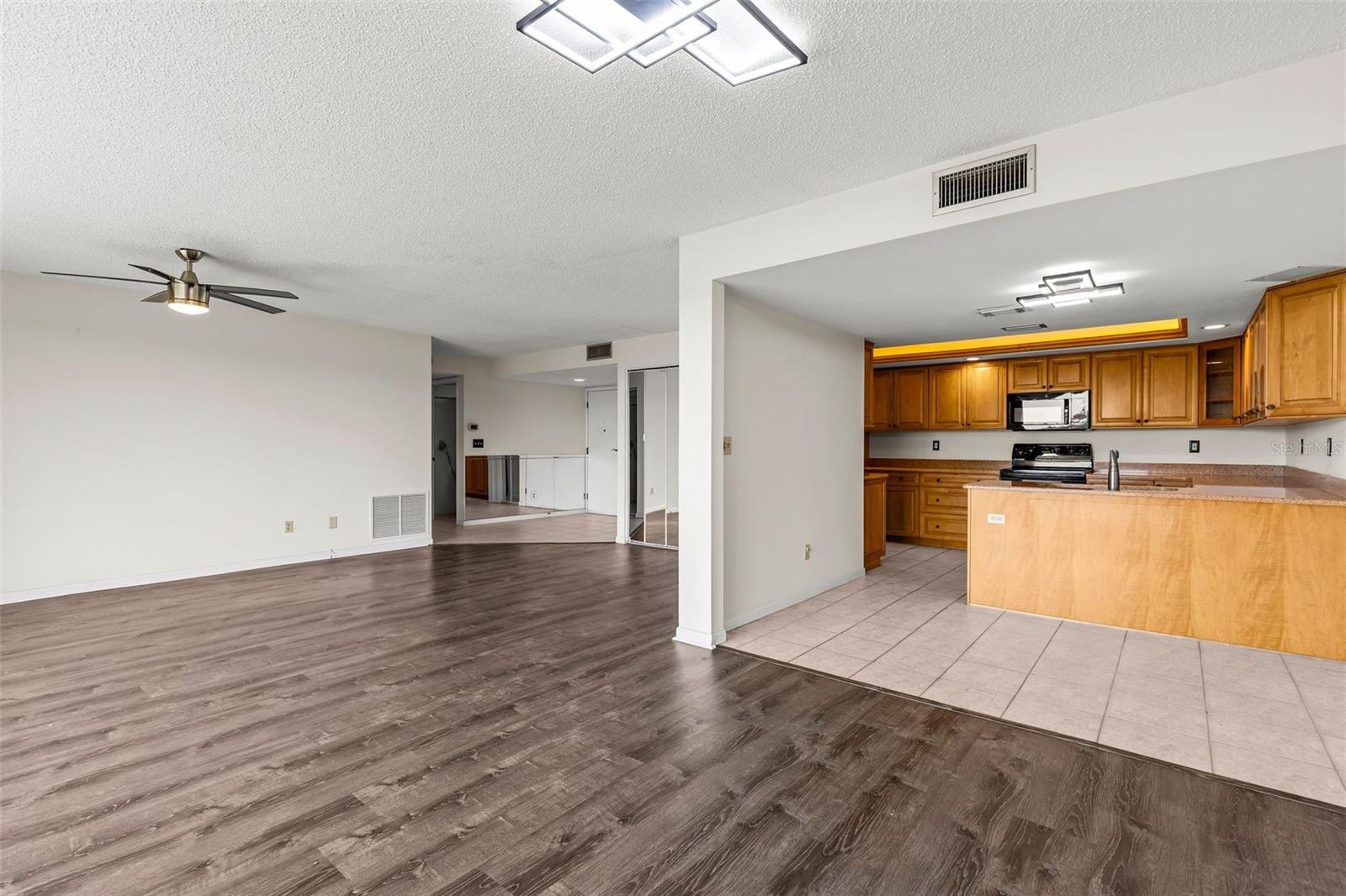 BRYNNWOOD CONDO 1 - Residential