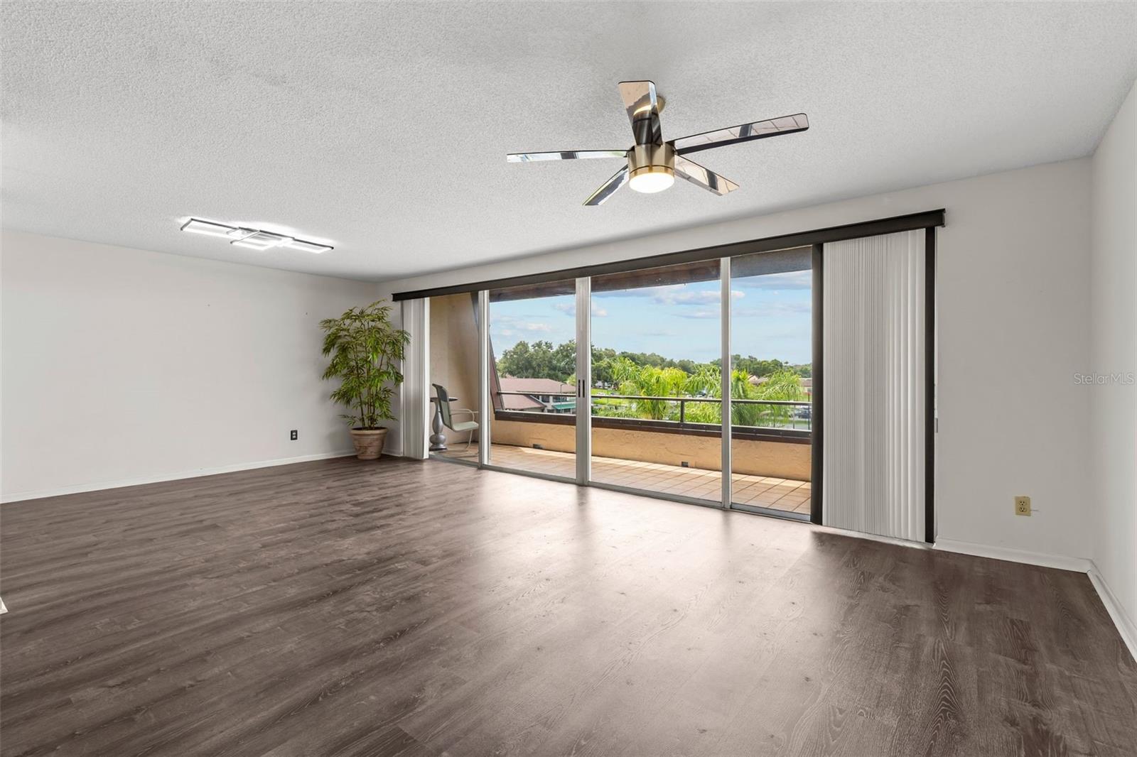 BRYNNWOOD CONDO 1 - Residential