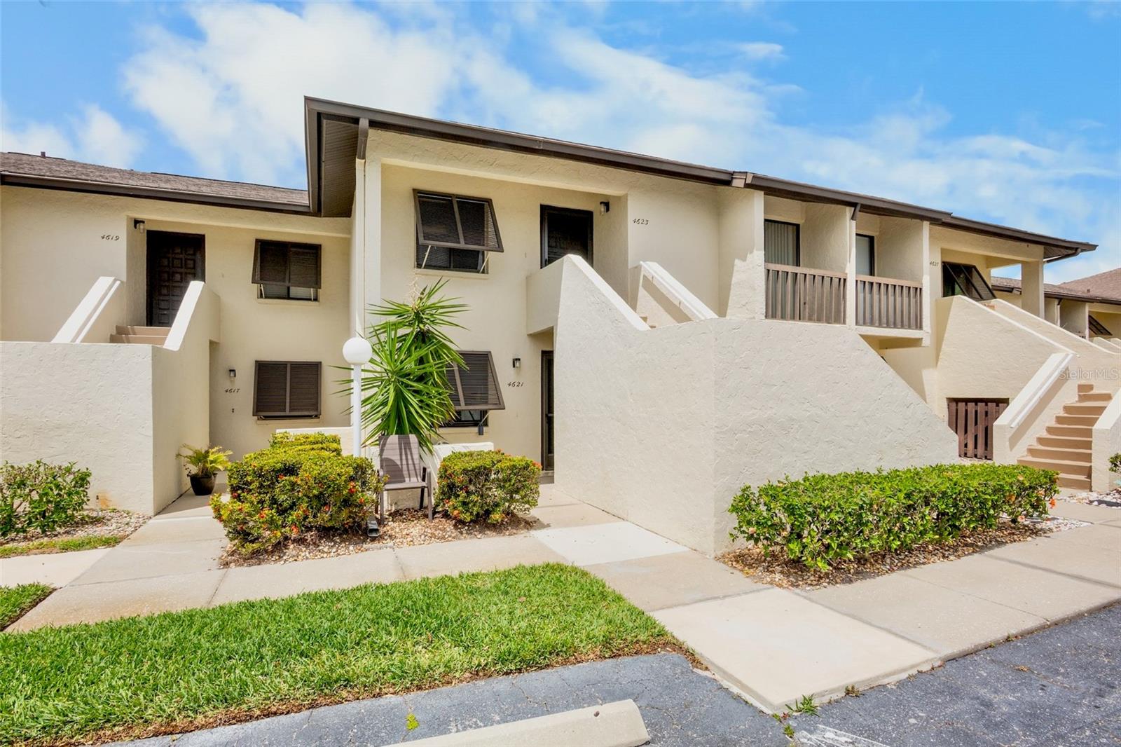 LONGWATER CHASE - Residential