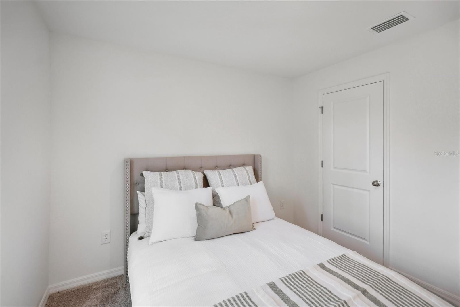 ROYAL HIGHLANDS UNIT 7 - Residential