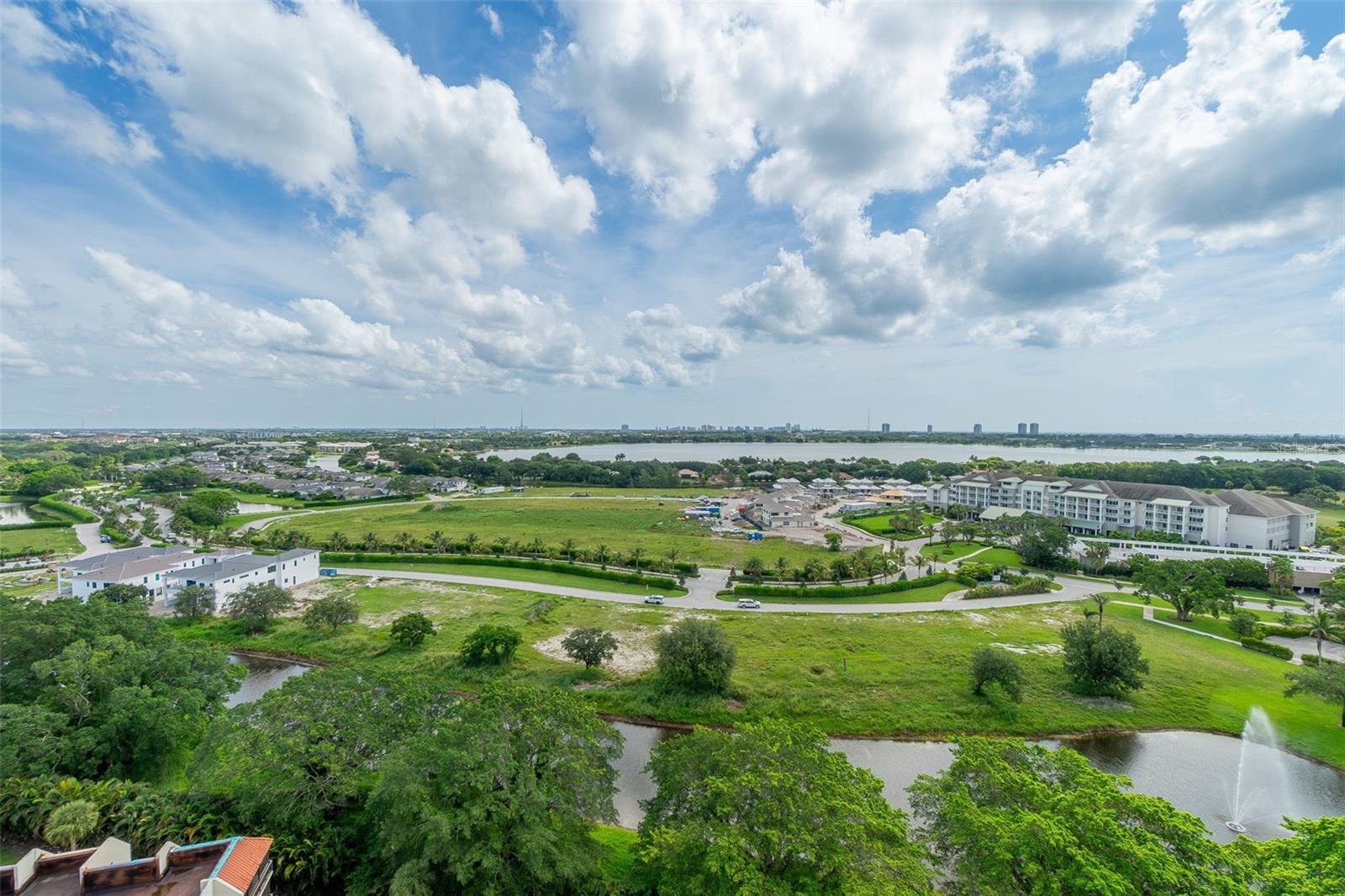 ENVOY CONDO - Residential