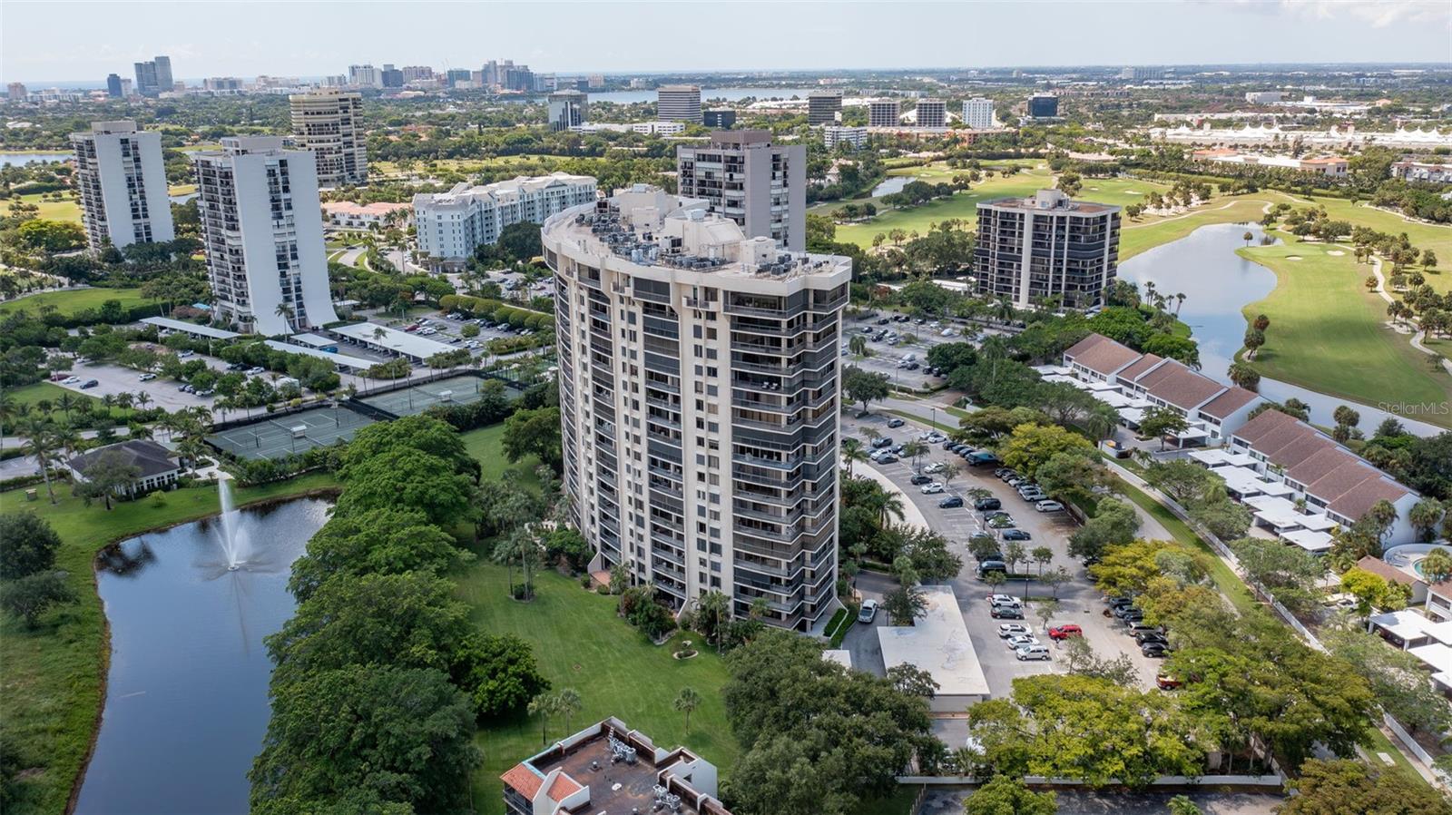 ENVOY CONDO - Residential