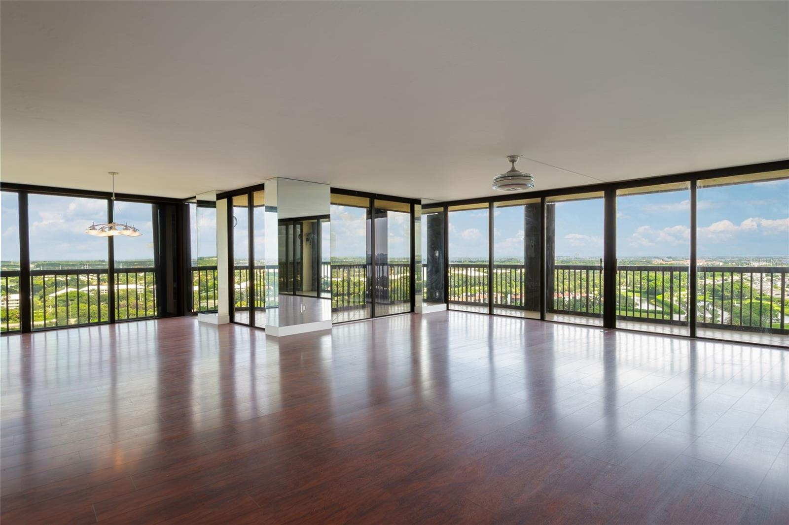 ENVOY CONDO - Residential