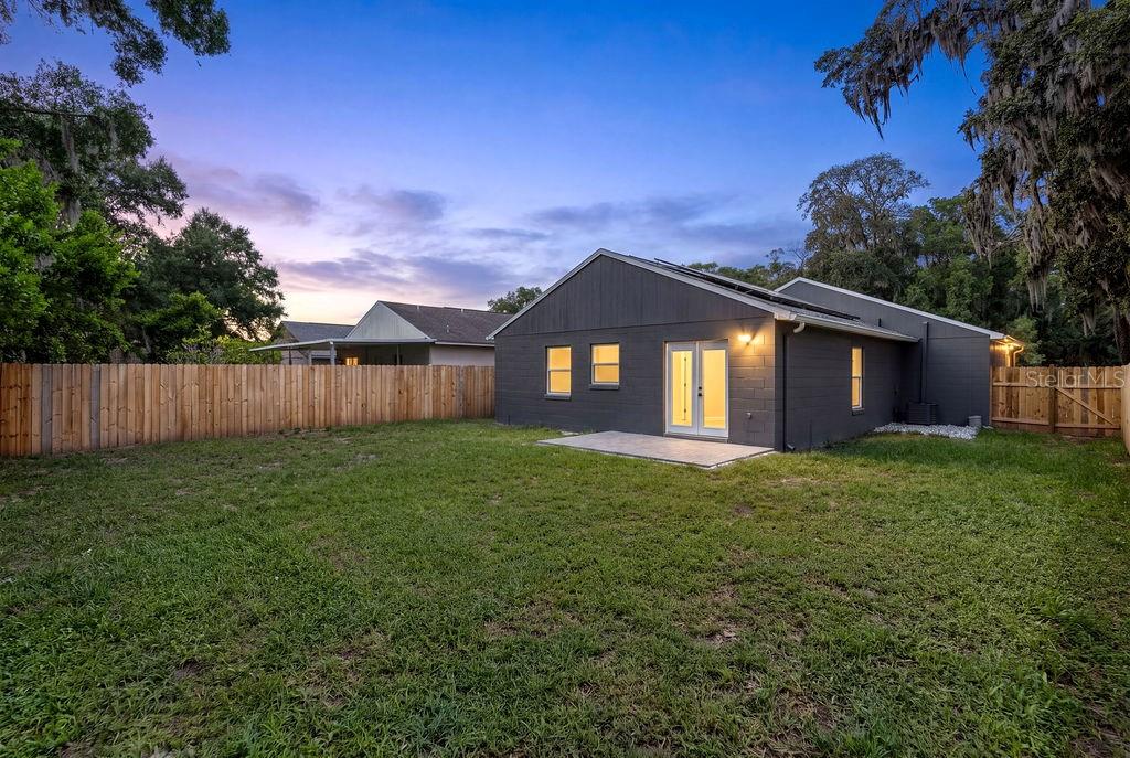 OAKS AT POWERS PARK - Residential