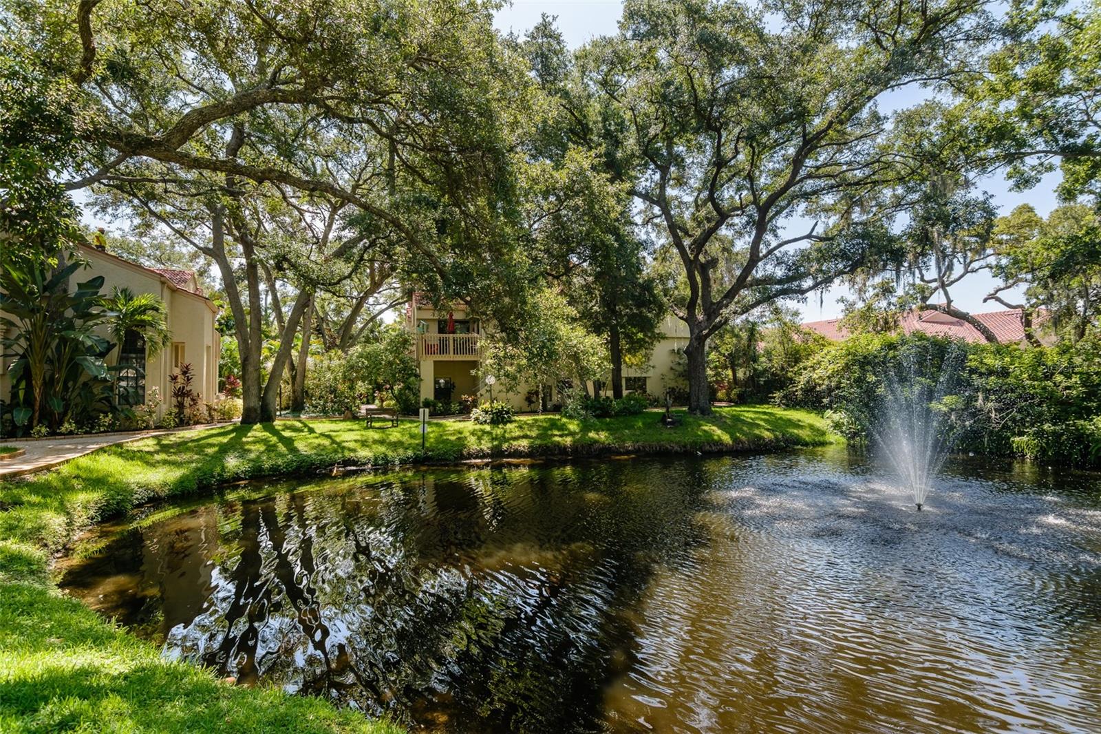 LOS PRADOS CONDO - Residential