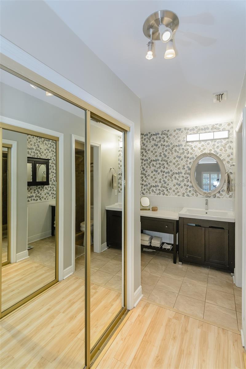 LOS PRADOS CONDO - Residential