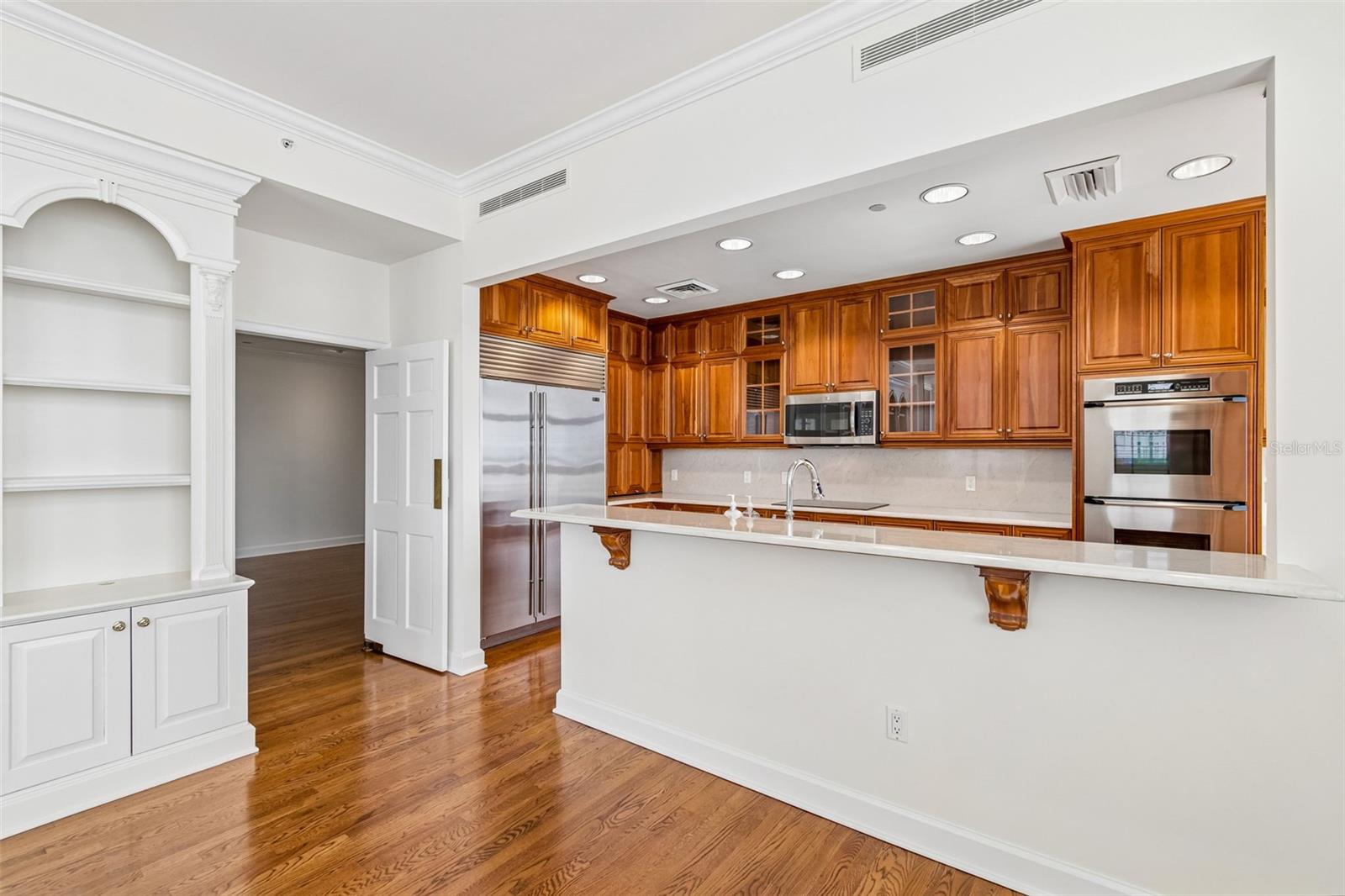 THE STOVALL ON BAYSHORE A CONDO - Residential