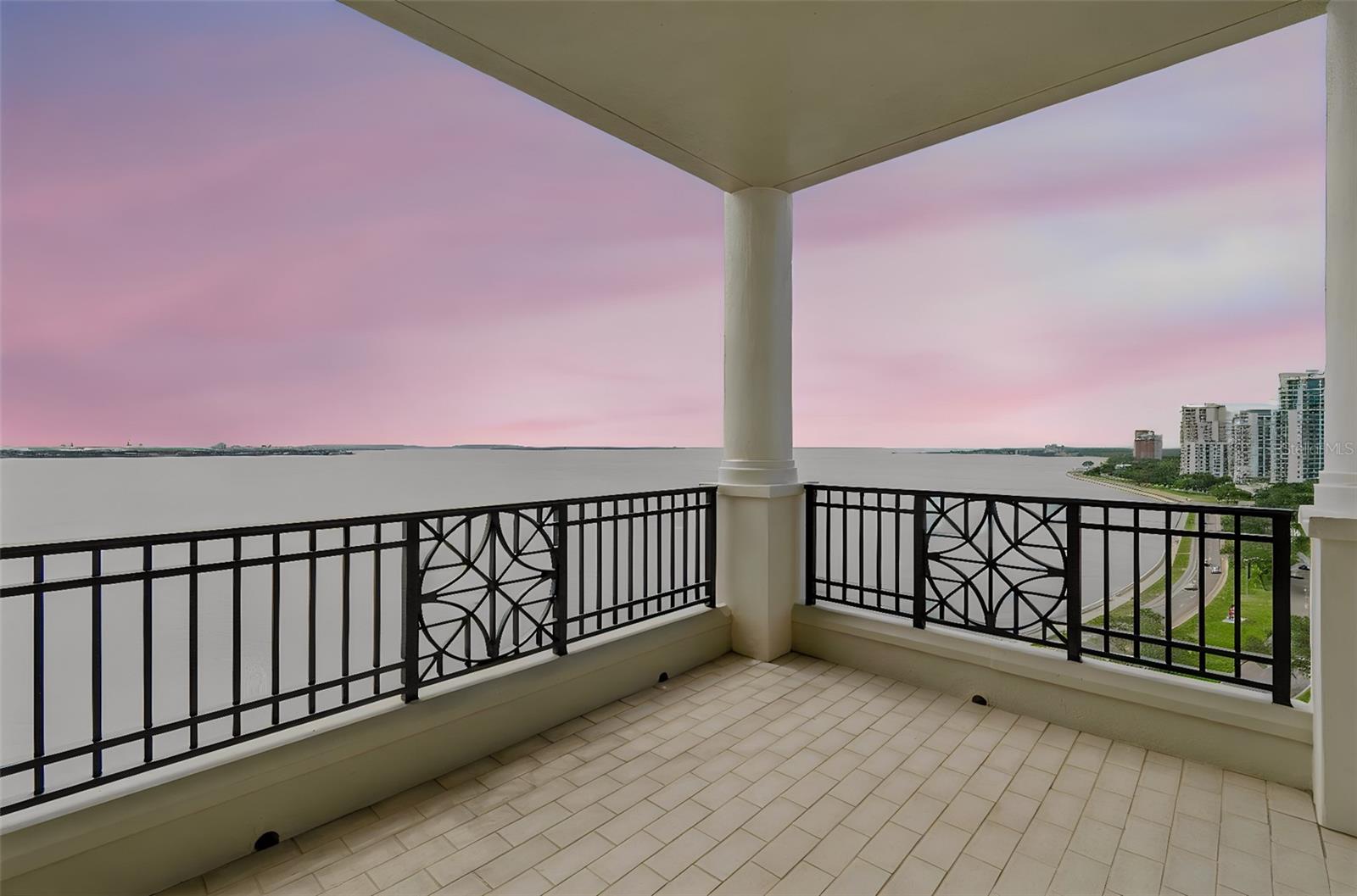 THE STOVALL ON BAYSHORE A CONDO - Residential