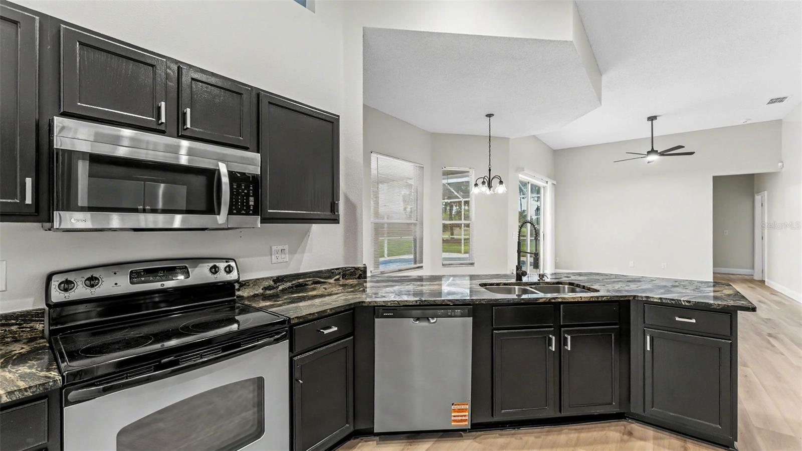 SOUTHERN DUNES ESTATES - Residential