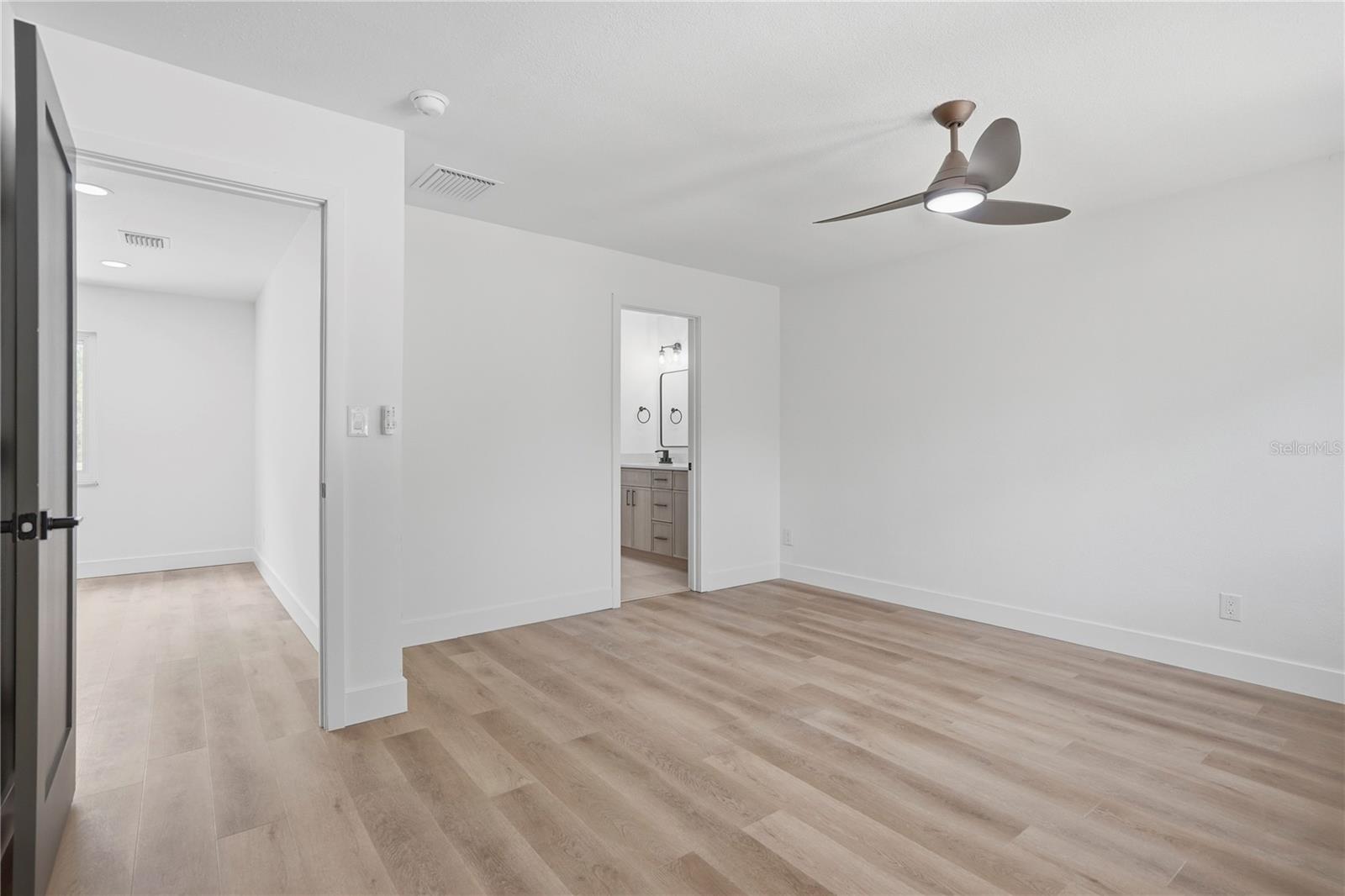 LAKEWOOD ESTATES SEC B - Residential