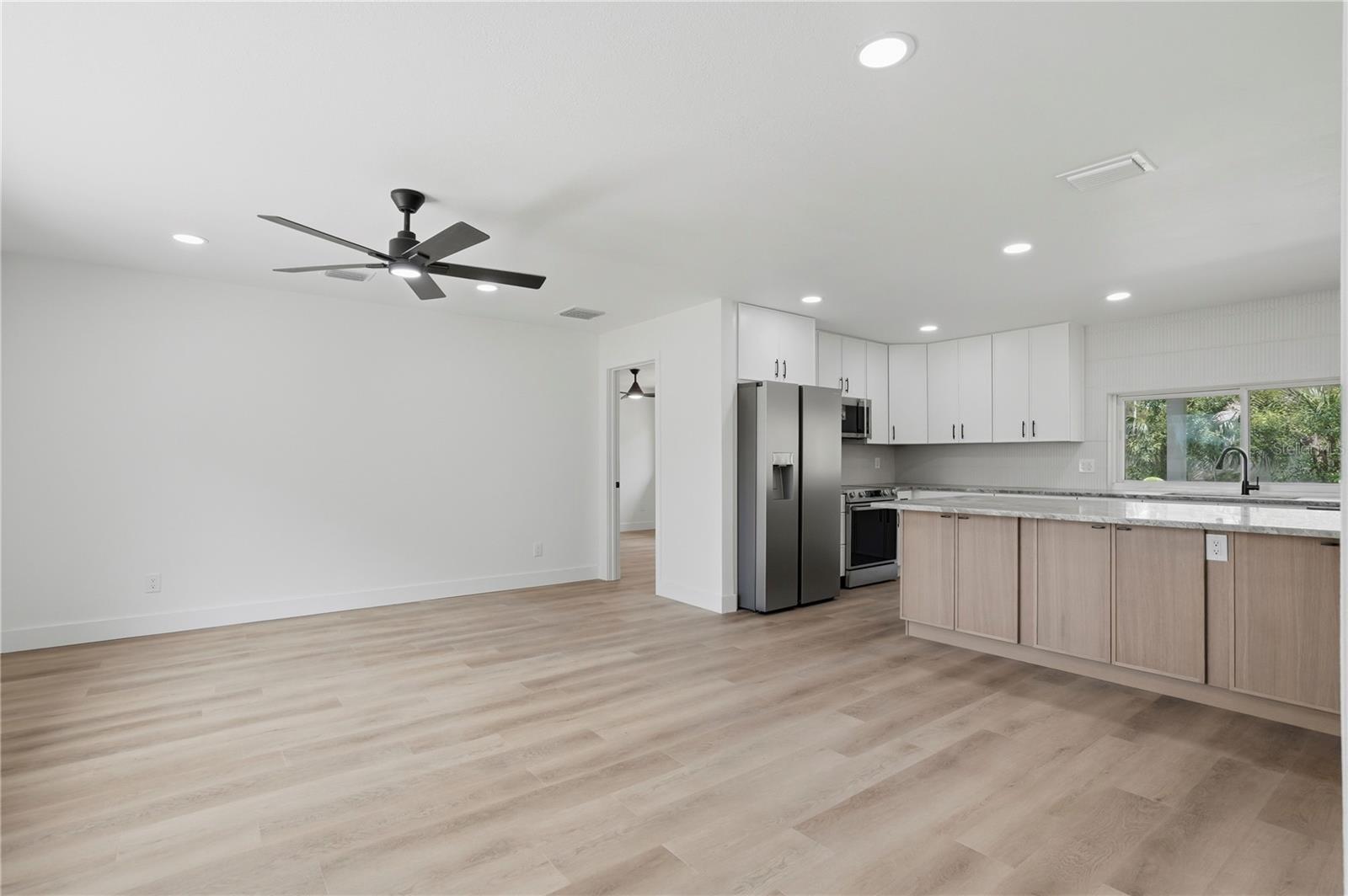 LAKEWOOD ESTATES SEC B - Residential