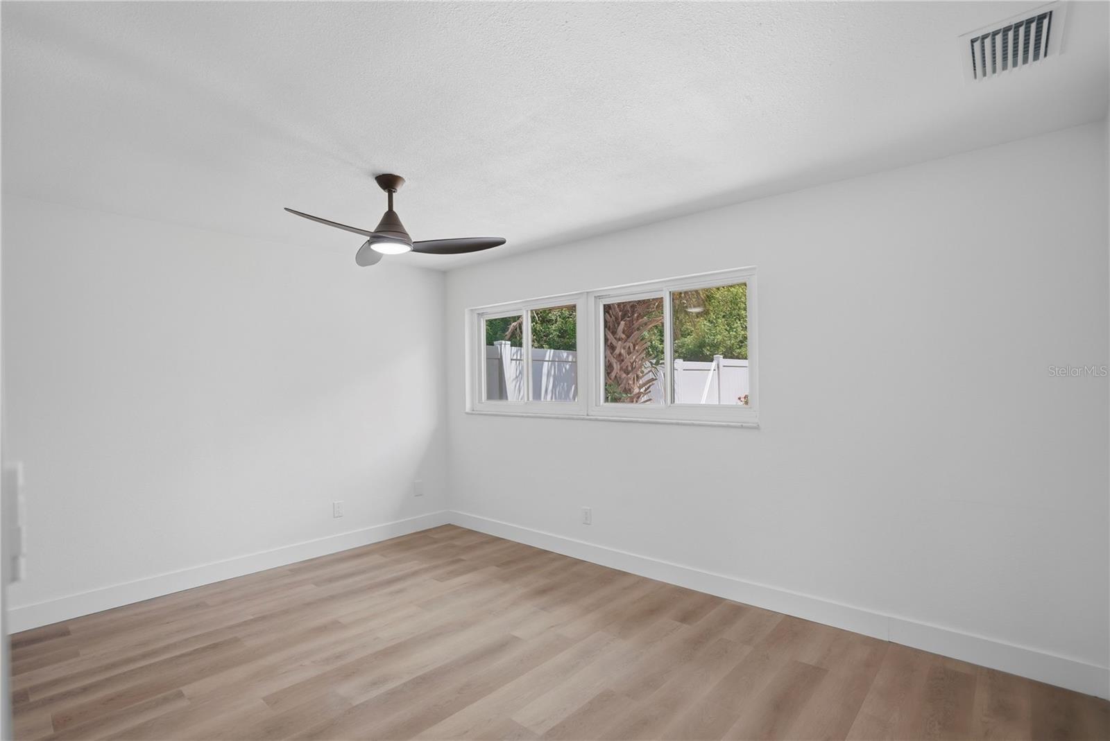 LAKEWOOD ESTATES SEC B - Residential