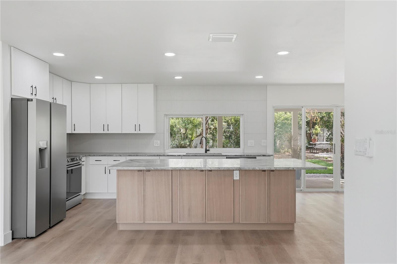 LAKEWOOD ESTATES SEC B - Residential