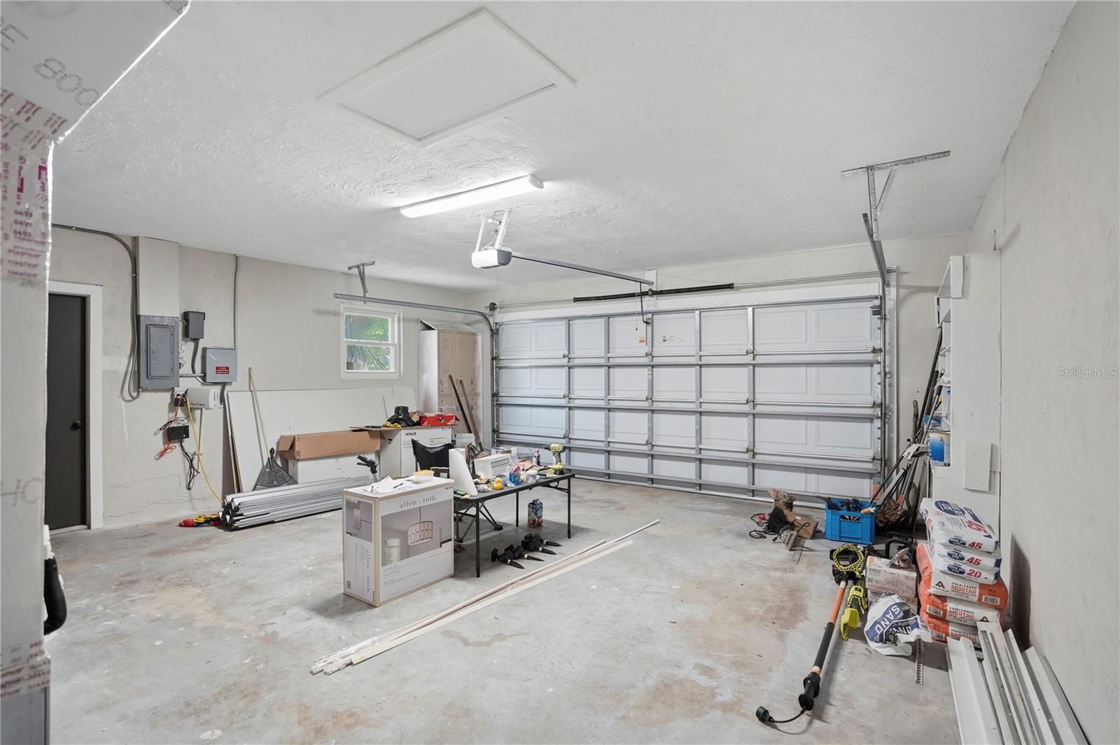 LAKEWOOD ESTATES SEC B - Residential