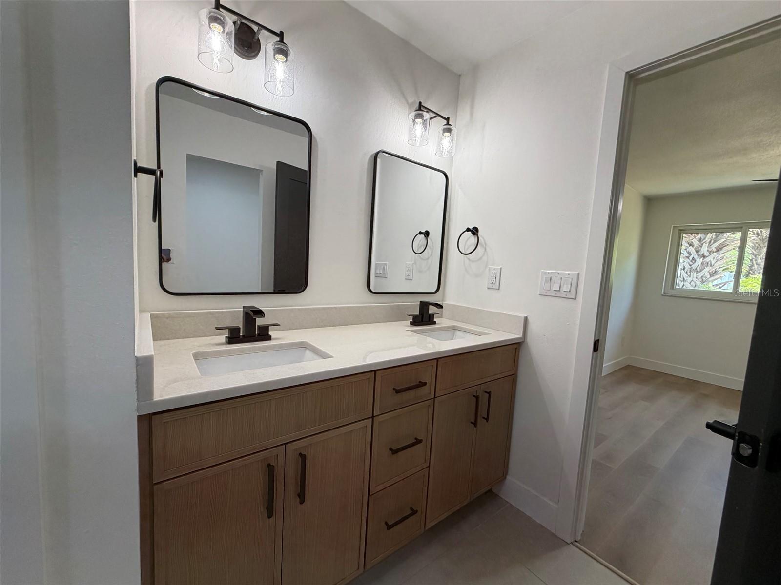 LAKEWOOD ESTATES SEC B - Residential