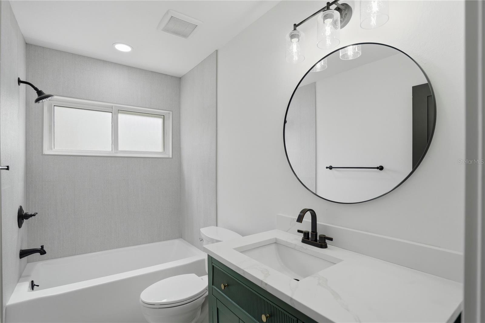 LAKEWOOD ESTATES SEC B - Residential