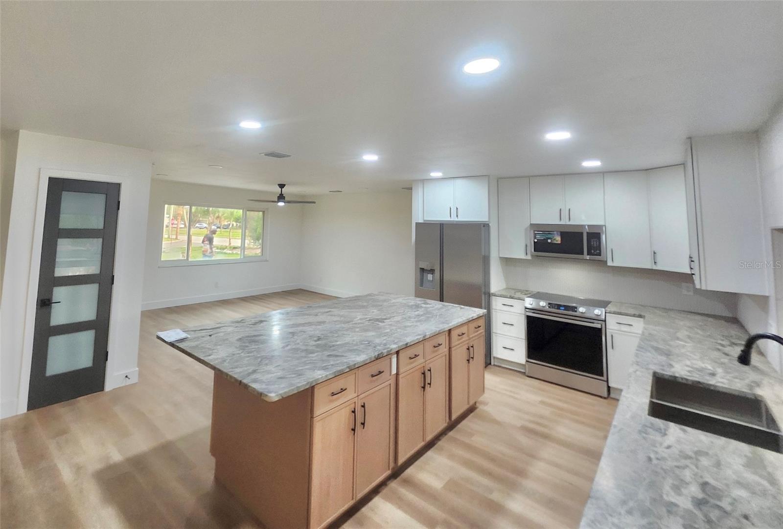 LAKEWOOD ESTATES SEC B - Residential