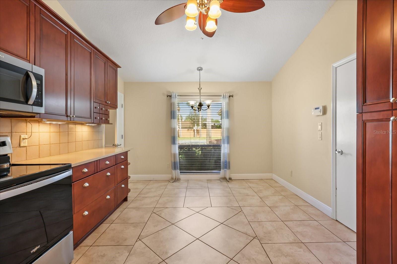 SABAL POINT SABAL TRAIL AT - Residential