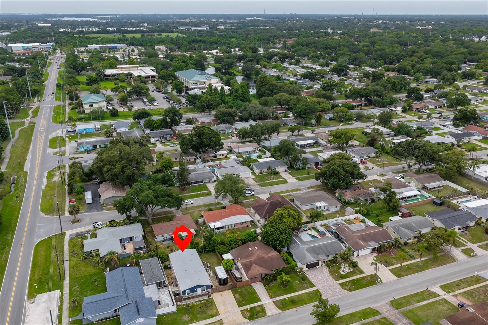 LARGO LAKE VILLAS - Residential