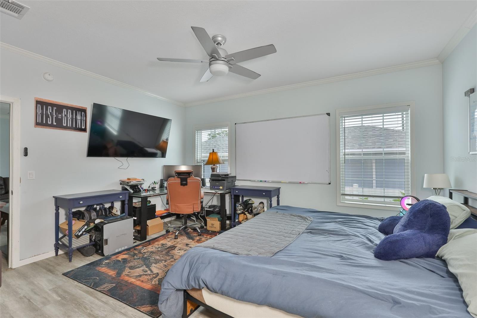 LARGO LAKE VILLAS - Residential