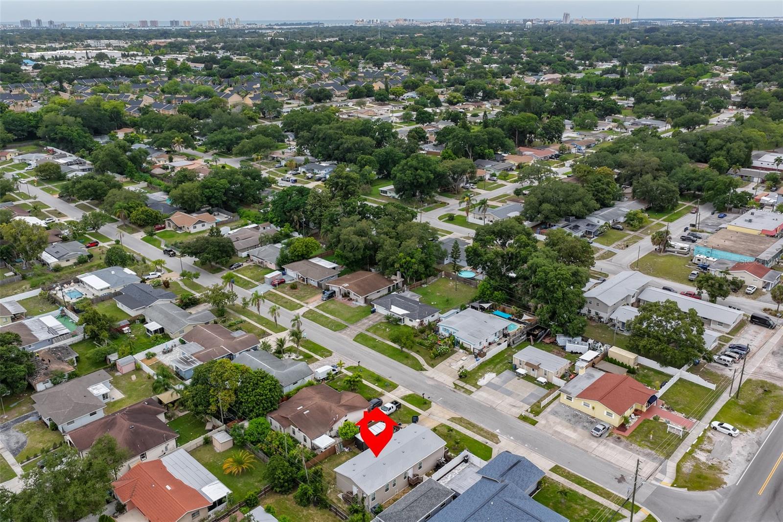 LARGO LAKE VILLAS - Residential