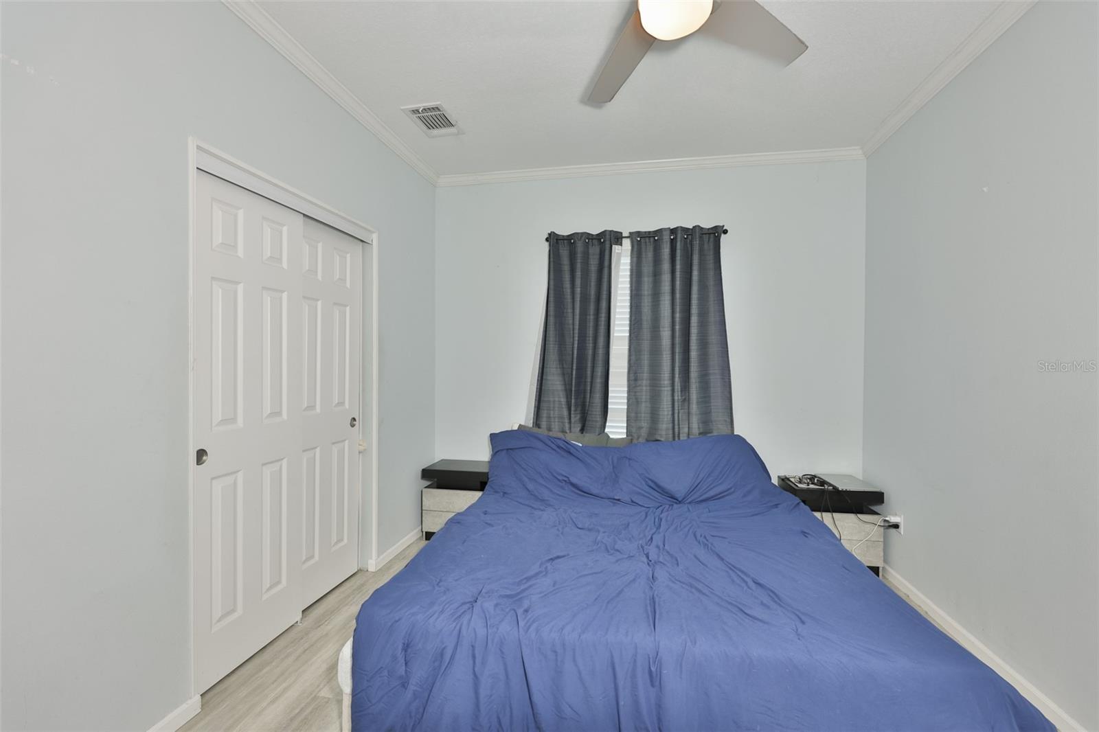 LARGO LAKE VILLAS - Residential