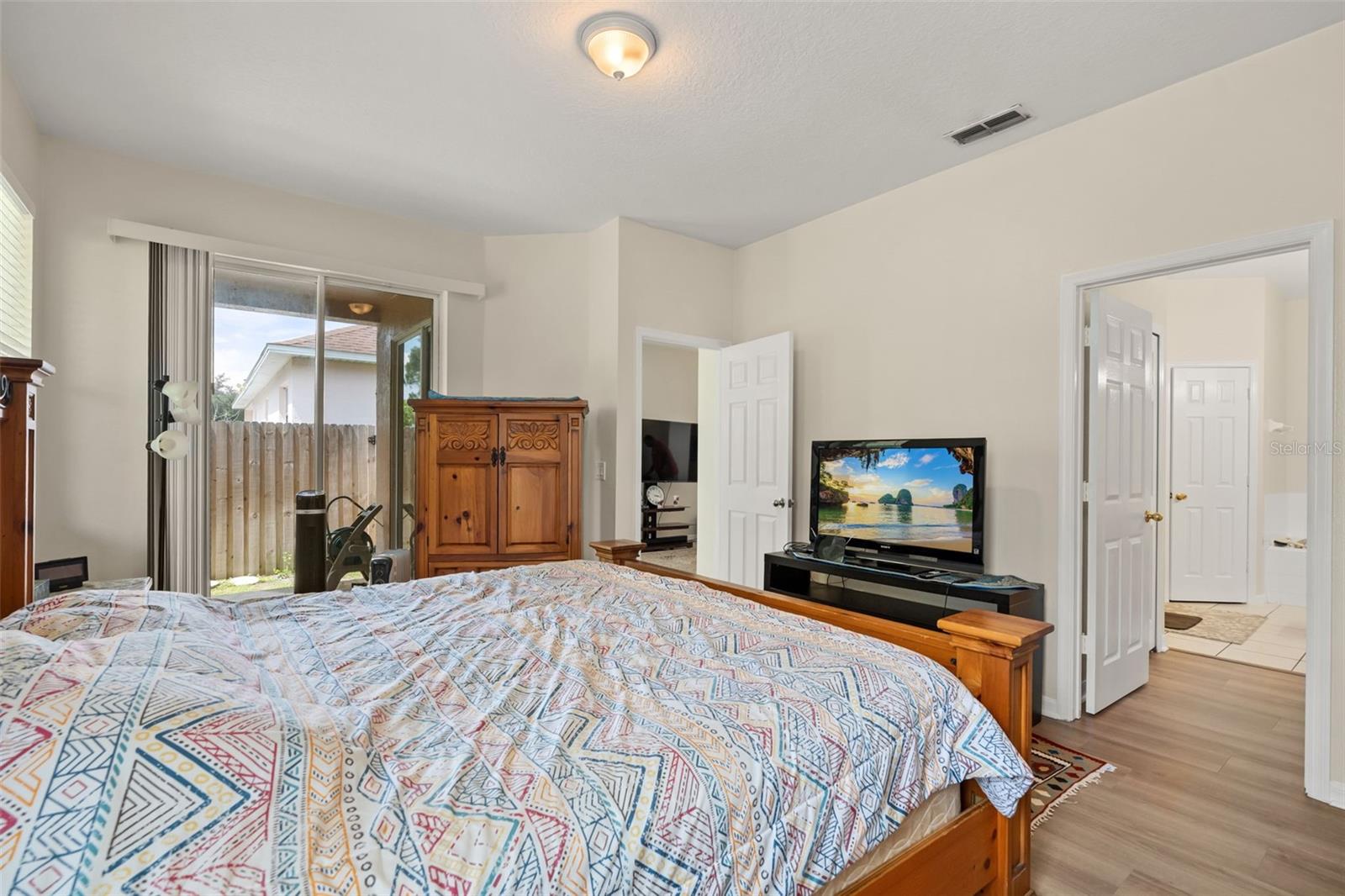 UNIVERSITY PINES - Residential