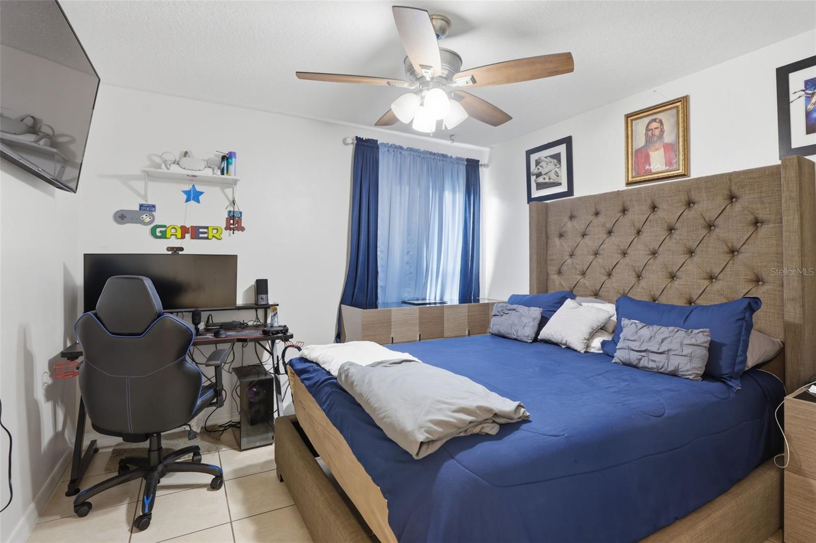 VALENCIA PARK - Residential