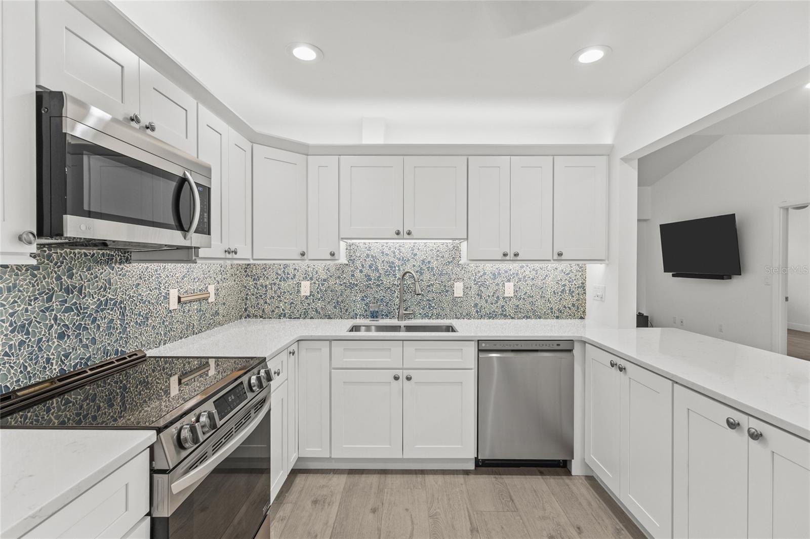 PELICAN COVE XIII - Residential