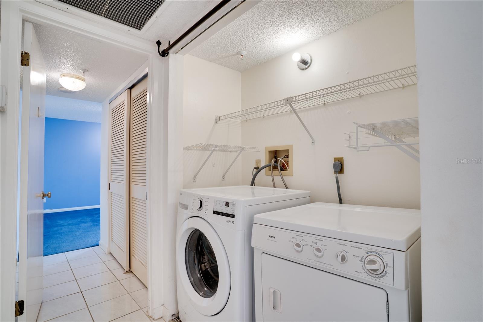 PELICAN BAY YACHT CLUB CONDO BLDG B - Residential