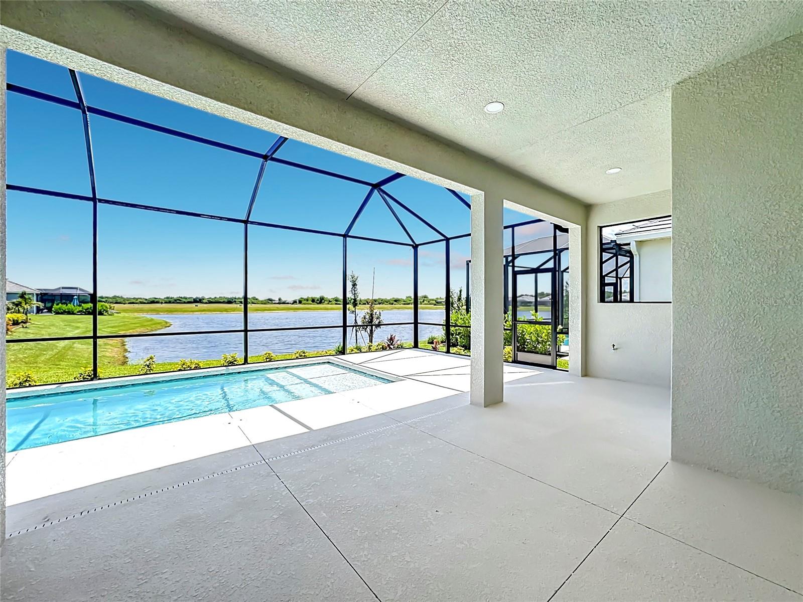 WATERCOLOR PLACE PH II - Residential