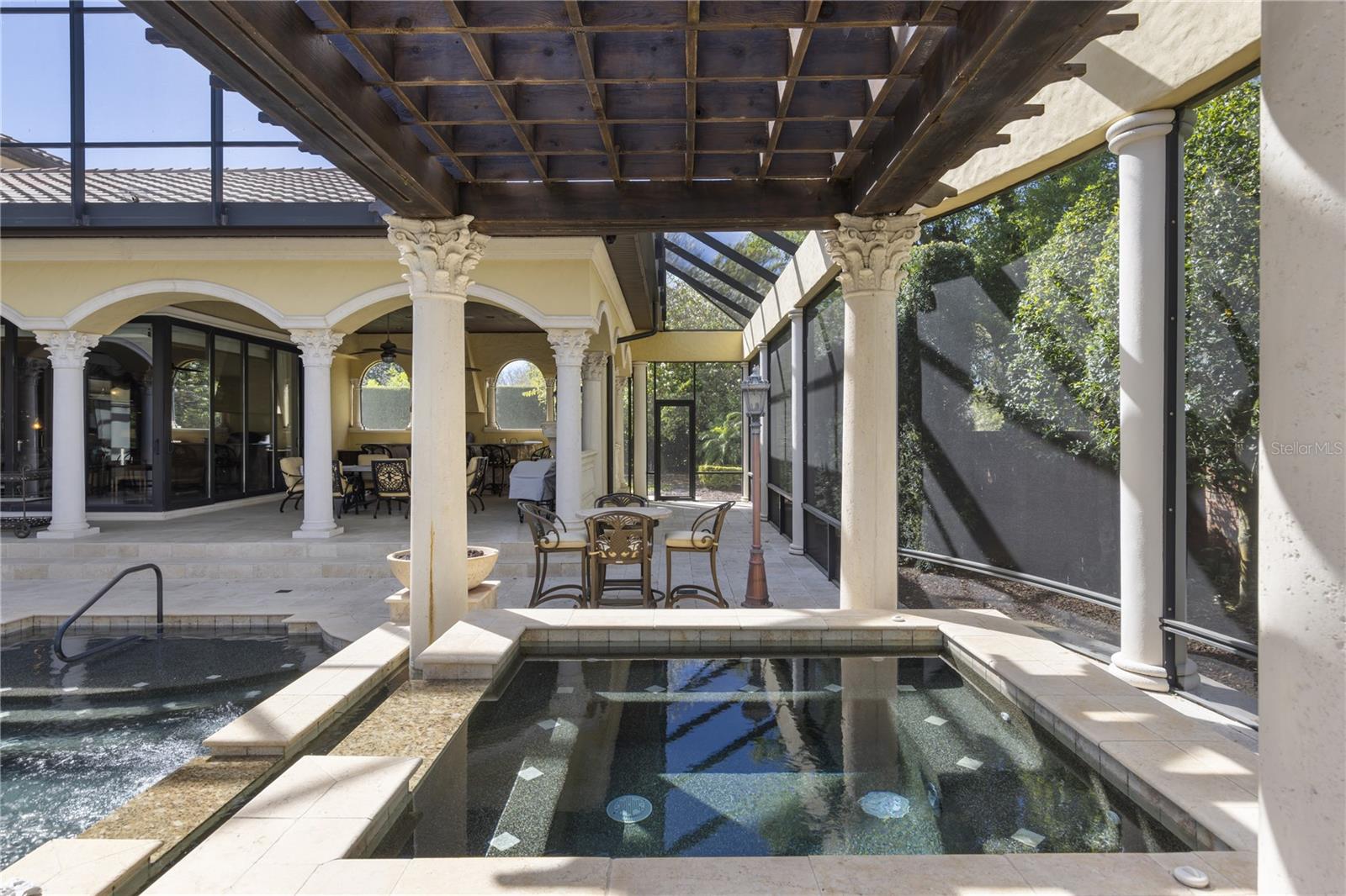 CHAINE DU LAC - Residential