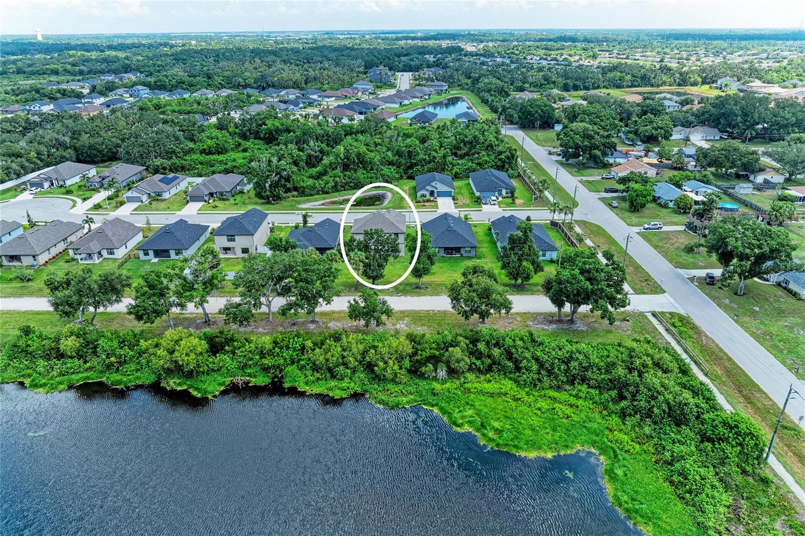 GRAND OAK PRESERVE FKA THE PONDS - Residential