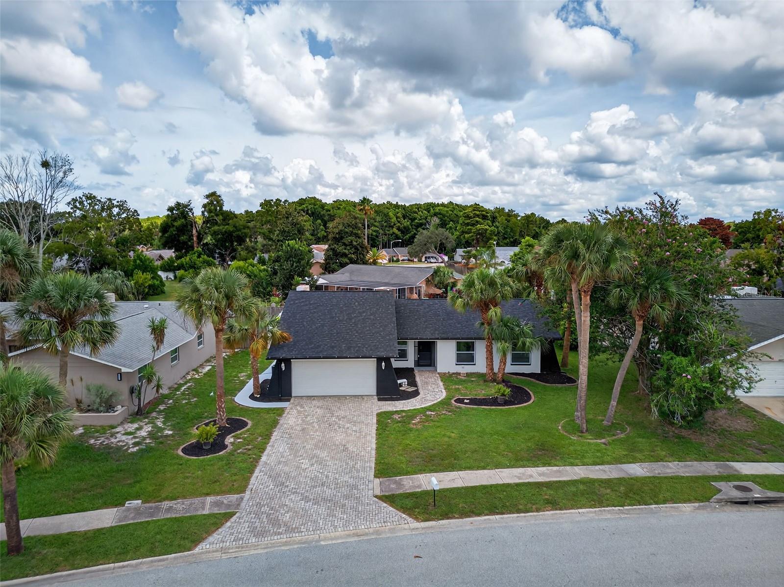 BRIARWOODS - Residential