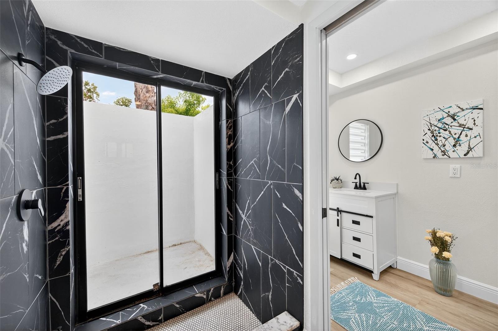 BRIARWOODS - Residential