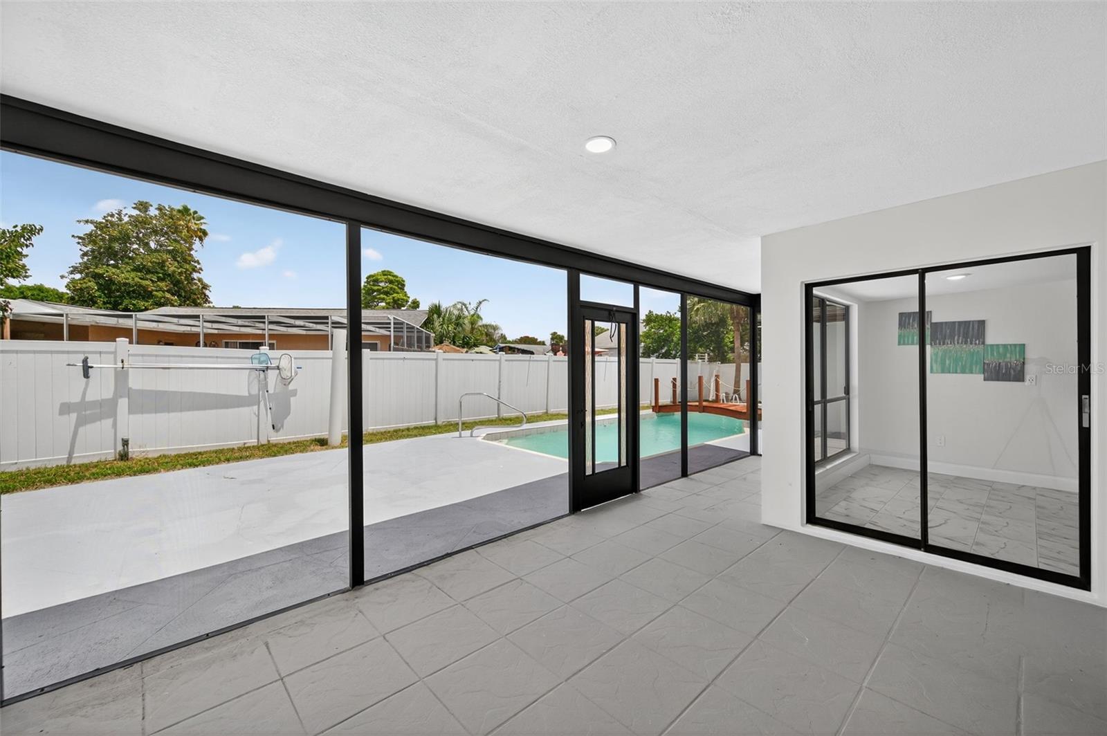 BRIARWOODS - Residential